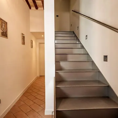 Byzantine Palace, Centro *